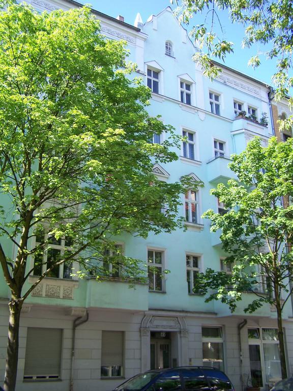 Altbauwohnung Mit 3 Badern Apartamento Berlim